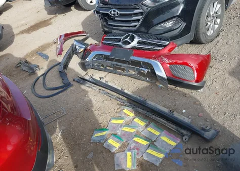 2018 Mercedes-Benz Glc 300 4Matic z USA, uszkodzony, nr VIN WDC0G4KB3JV015978